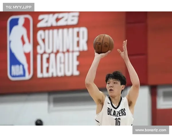 杨瀚森训练营表现出色获教练认可临时顶替罗威成球队中锋焦点 杨瀚森训练营表现出色获教练认可临时顶替罗威成球队中锋焦点
